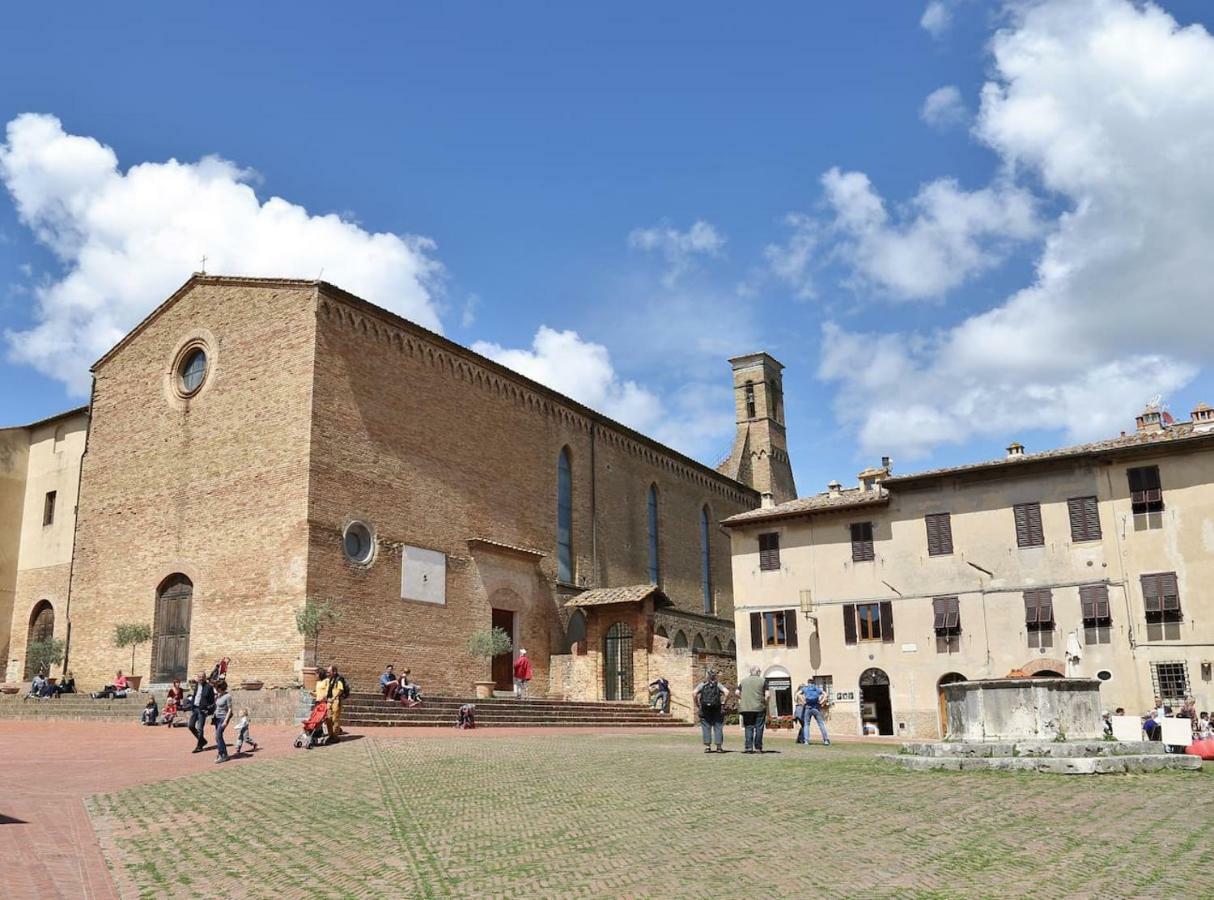 Appartamento Benozzo Сан Джиминяно Екстериор снимка
